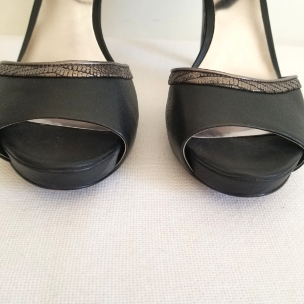 Coach Andrea Black Leather Metallic Trim Heels Size 8.5 - Picture 3 of 10